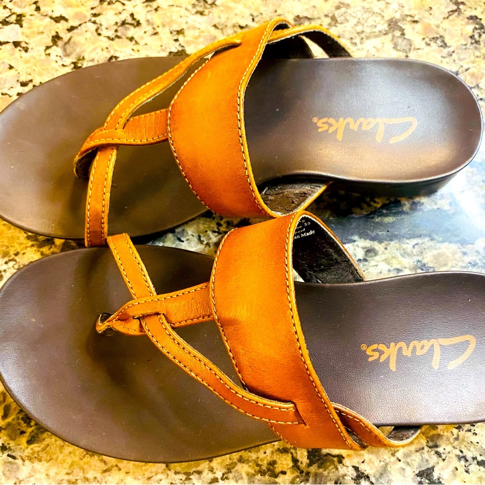 Brand: Clark’s Color: Brown Leather Sandals Size: 6